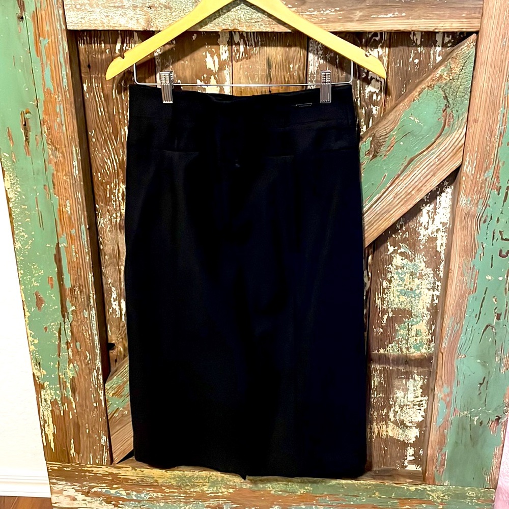 Tahari pencil skirt size 8